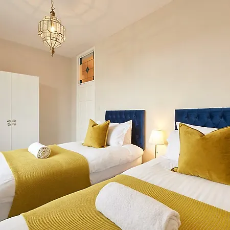 Clifton Court - Your Apartment Bristol