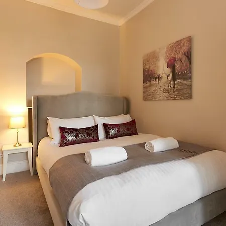 Clifton Court - Your * Bristol