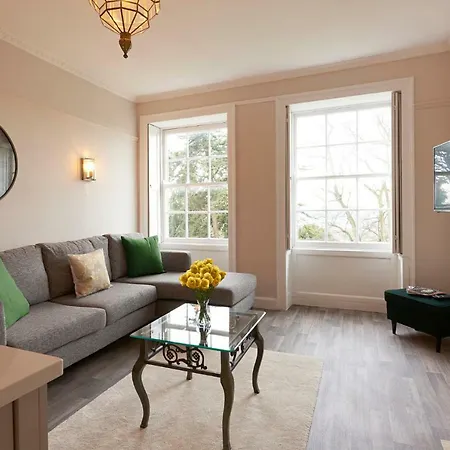 Clifton Court - Your Apartment Bristol